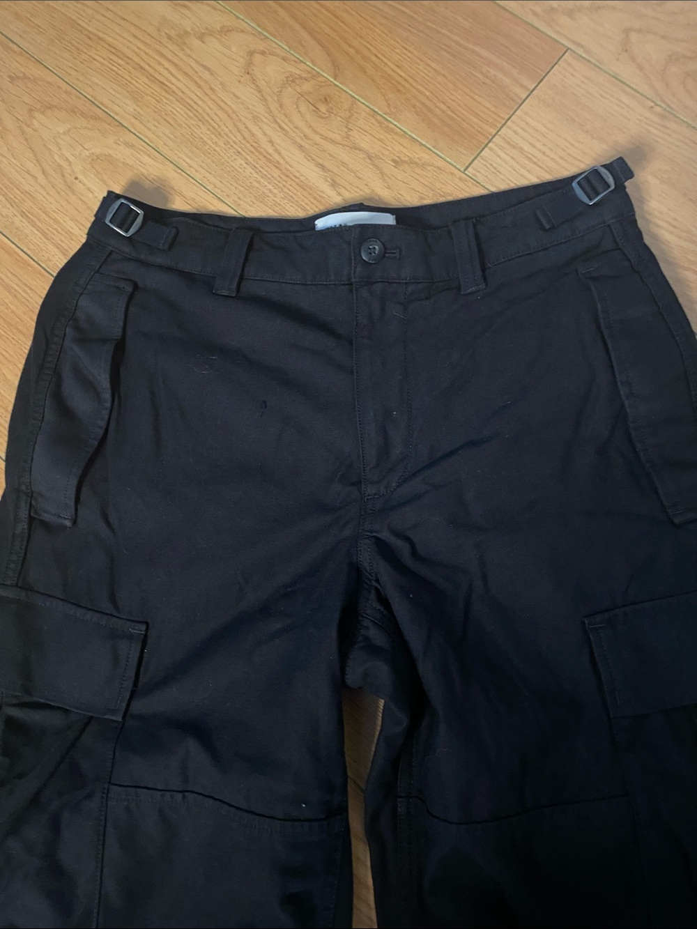 TNA Black Utility Cargo Pants with Wide Legs #14 - Picture 6 of 14